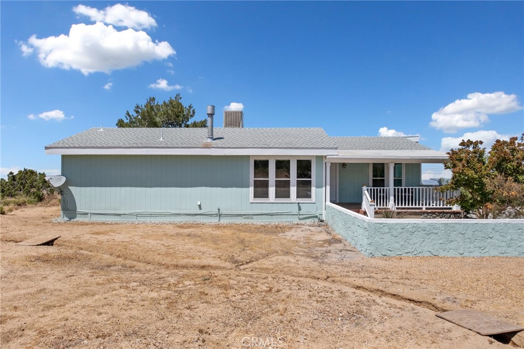 8837 Malpaso Road Phelan, CA 92371 - Photo 4 of 72