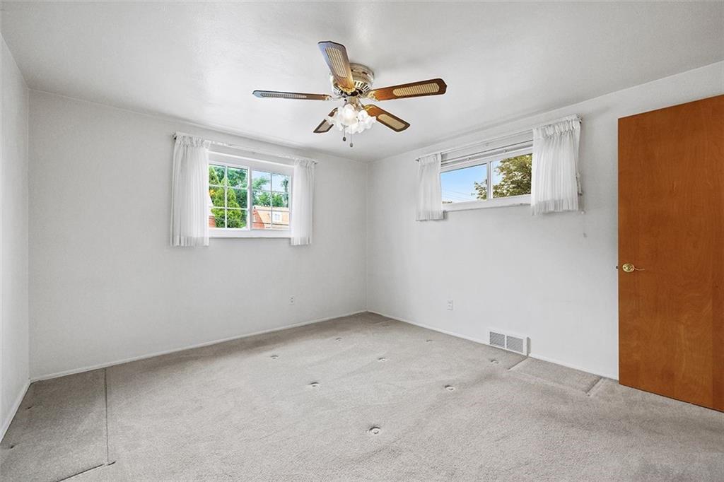 1006 Connor Road Pittsburgh, PA 15234 - Photo 12 of 25 Gallery Image 12