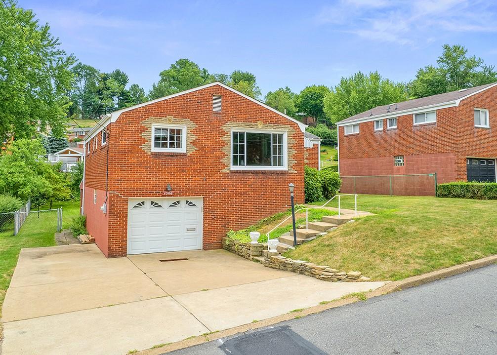 1006 Connor Road Pittsburgh, PA 15234 - Photo 2 of 25 Gallery Image 2