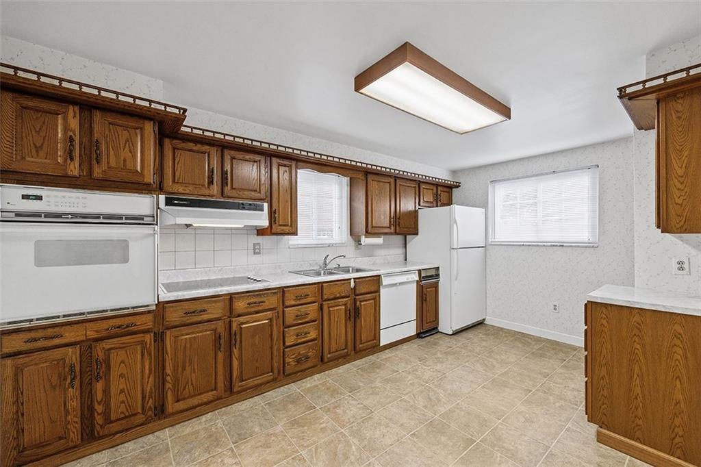 1006 Connor Road Pittsburgh, PA 15234 - Photo 8 of 25 Gallery Image 8