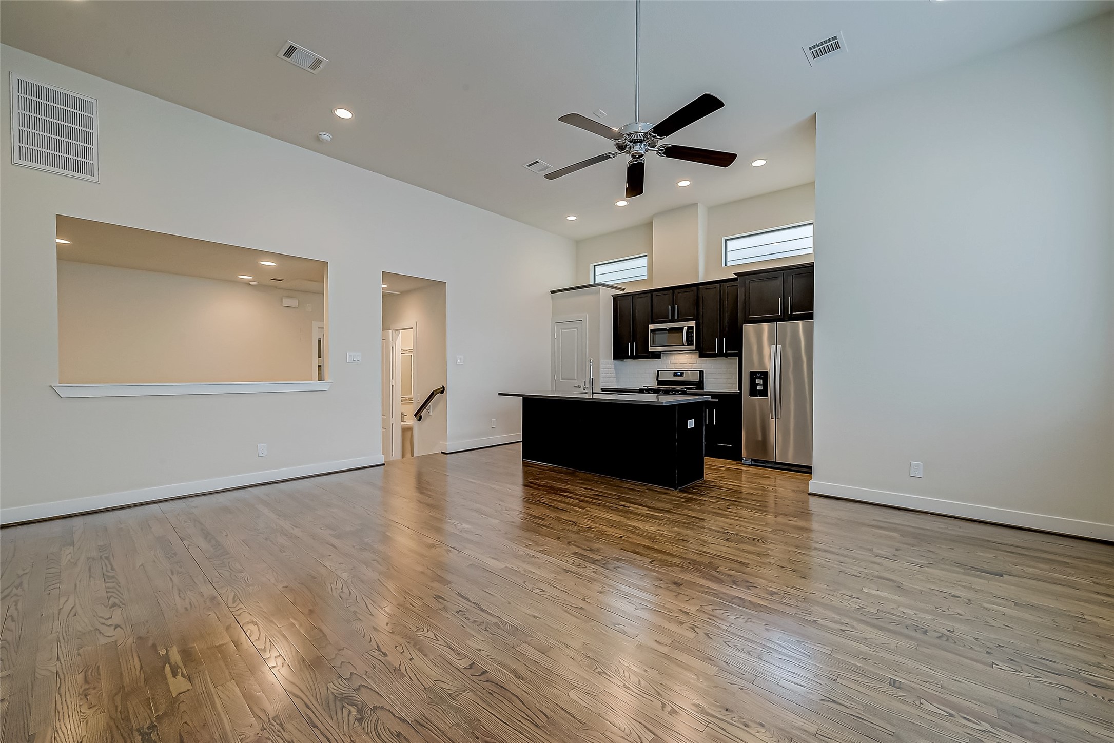 4025 Tulane Street Houston, TX 77018 - Photo 8 of 49