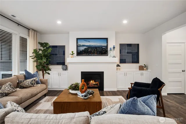 $636,375 | 1136 68th Loop Southeast, Unit 2, Tumwater, WA 98501