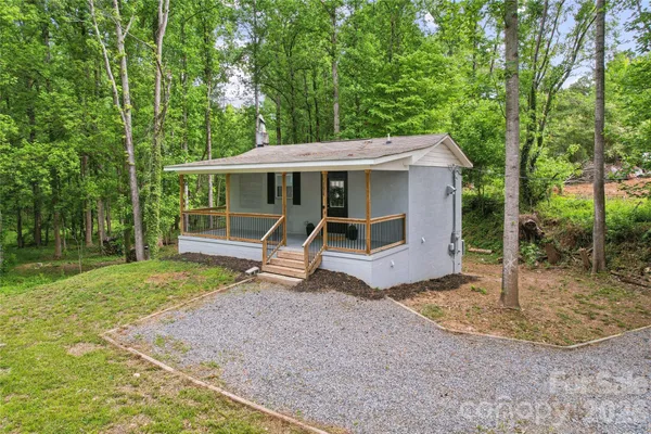 $199,900 | 1014 North Mountain Street, Cherryville, NC 28021