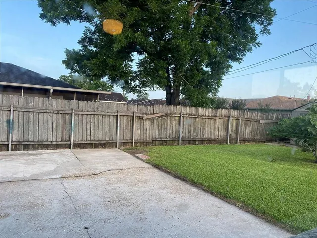 $1,975 | 804 Guardian Avenue, Gretna, LA 70056