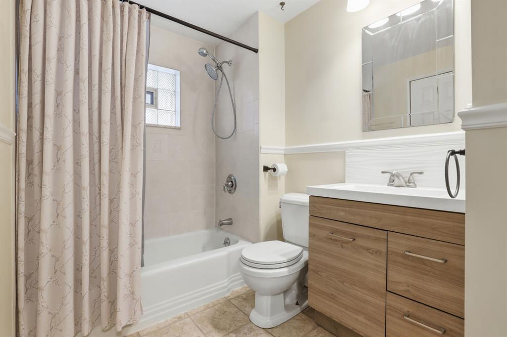 268 Plummer Avenue Pittsburgh, PA 15202 - Photo 28 of 50 a bathroom with a sink a toilet and shower