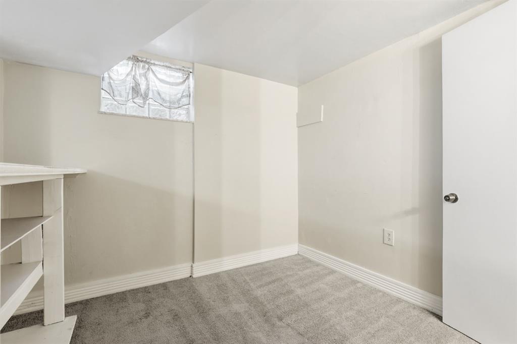 268 Plummer Avenue Pittsburgh, PA 15202 - Photo 35 of 50 a view of an empty room