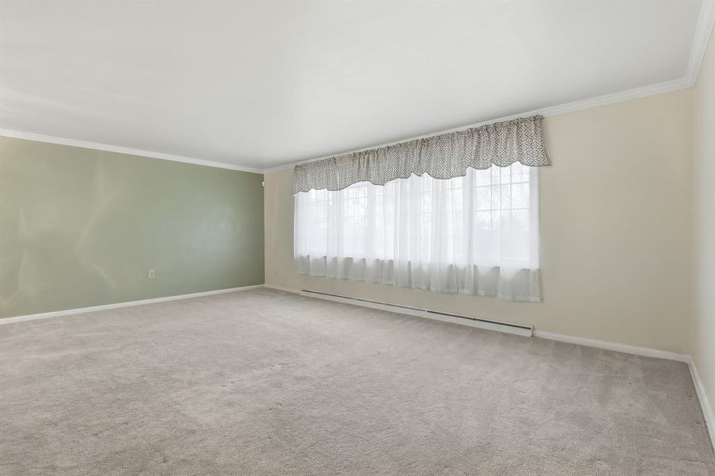 268 Plummer Avenue Pittsburgh, PA 15202 - Photo 8 of 50 an empty room with a window