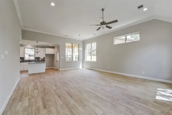 $2,750 | 6835 Tara Drive, Richmond, TX 77469