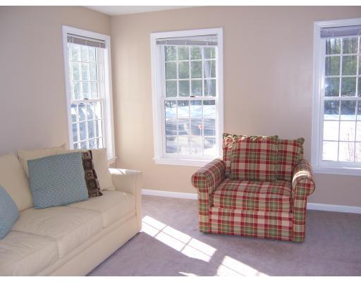 113 Forrest Road Westford, MA 01886 - Photo 13 of 17 Gallery Image 13