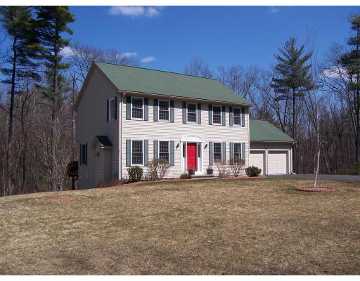 113 Forrest Road Westford, MA 01886 - Photo 2 of 17 Gallery Image 2