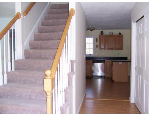 113 Forrest Road Westford, MA 01886 - Photo 4 of 17 Gallery Image 4