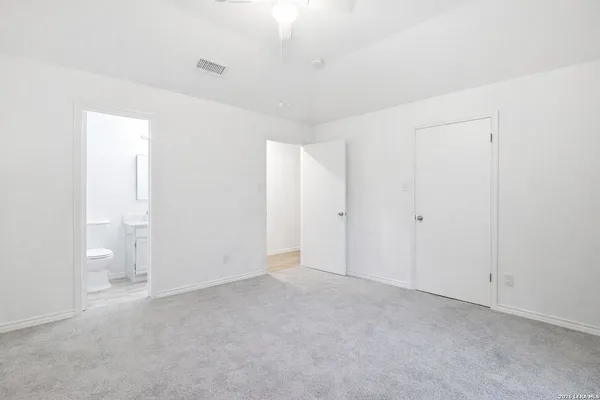a view of empty room