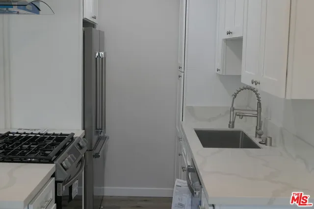 $2,895 | 10836 Camarillo Street, Unit 3, North Hollywood, CA 91602