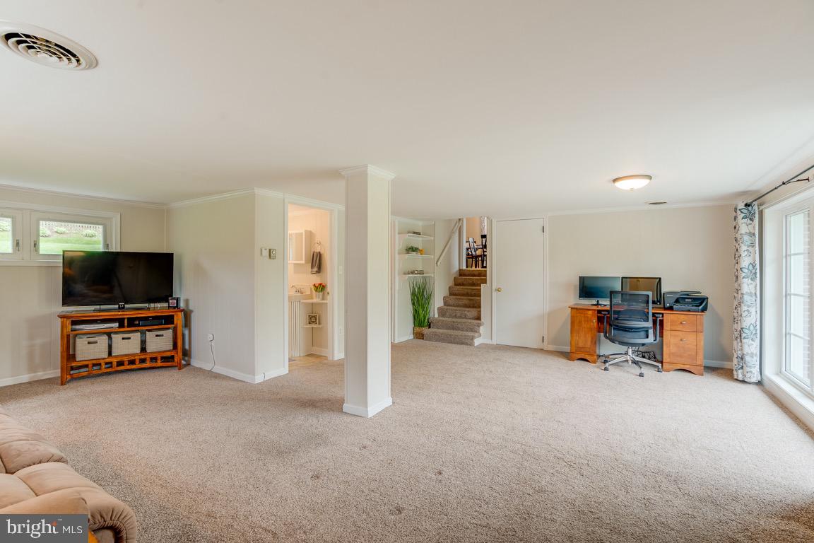 107 Sullivan Road Westminster, MD 21157 - Photo 17 of 25 Gallery Image 17