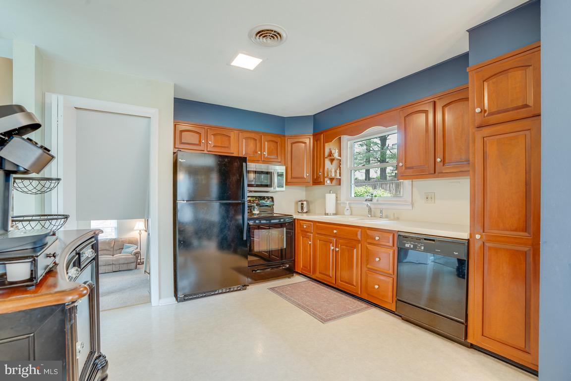107 Sullivan Road Westminster, MD 21157 - Photo 8 of 25 Gallery Image 8