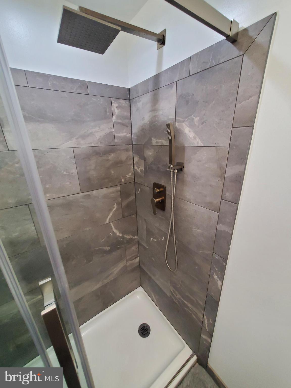 3406 Primrose Road Philadelphia, PA 19114 - Photo 19 of 37 Gallery Image 19