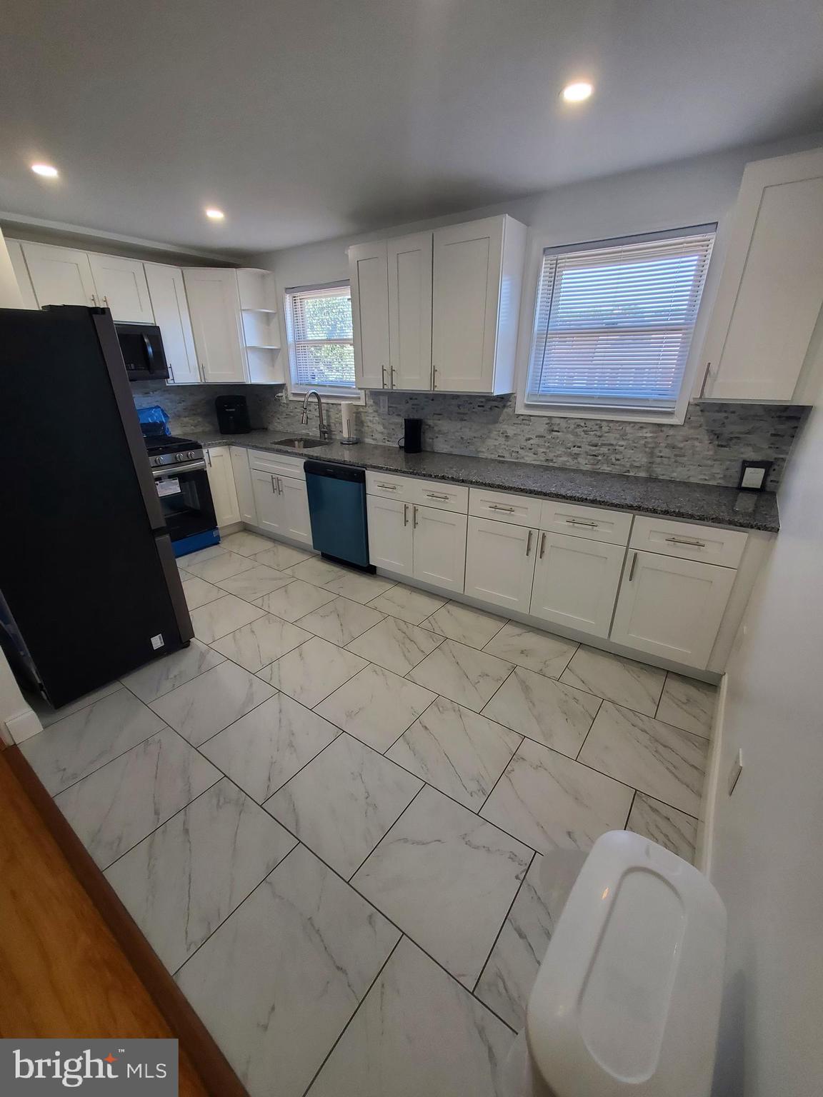 3406 Primrose Road Philadelphia, PA 19114 - Photo 10 of 37 Gallery Image 10