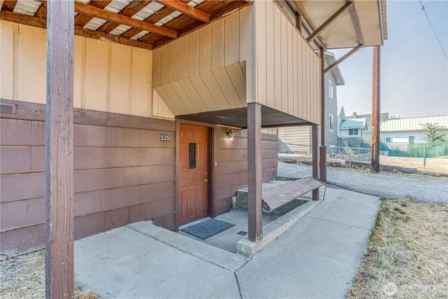 $465,000 | 535 Methow Street, Wenatchee, WA 98801