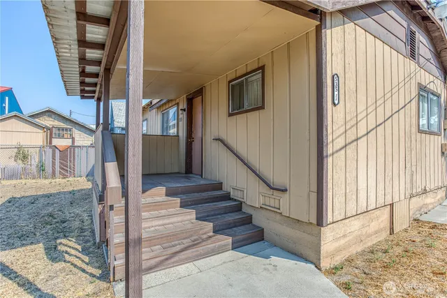 $465,000 | 535 Methow Street, Wenatchee, WA 98801