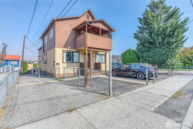 $465,000 | 535 Methow Street, Wenatchee, WA 98801