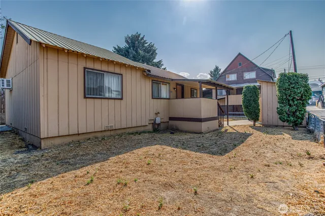 $465,000 | 535 Methow Street, Wenatchee, WA 98801