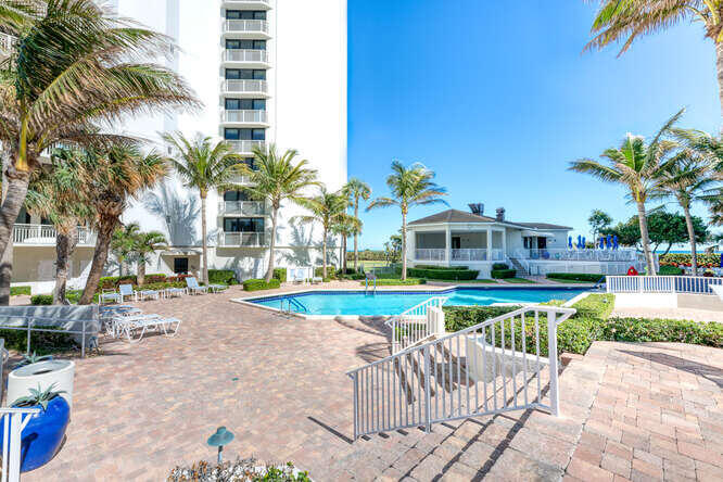 3000 North Ocean Drive, Unit 36C Riviera Beach, FL 33404 - Photo 17 of 18 Pool