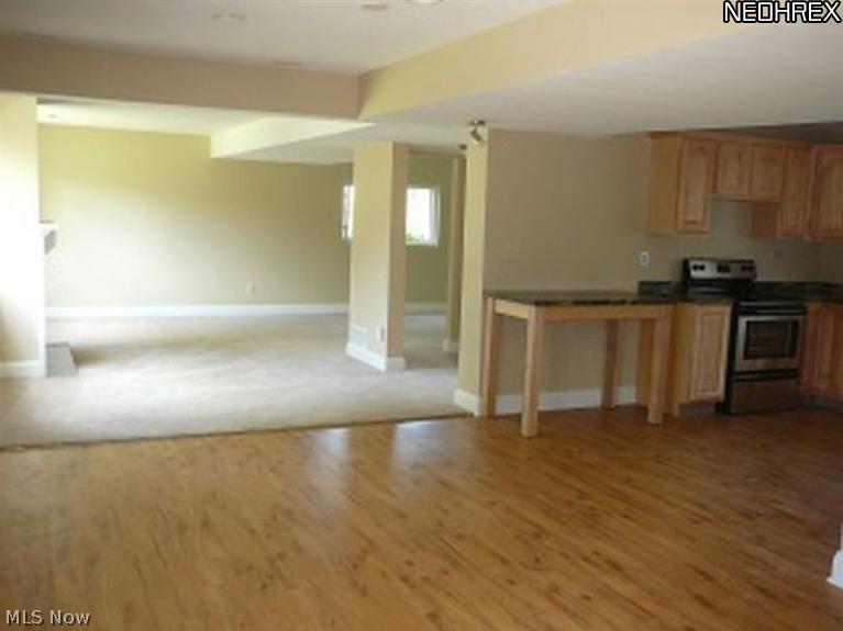 3295 Edington Road Akron, OH 44333 - Photo 6 of 24