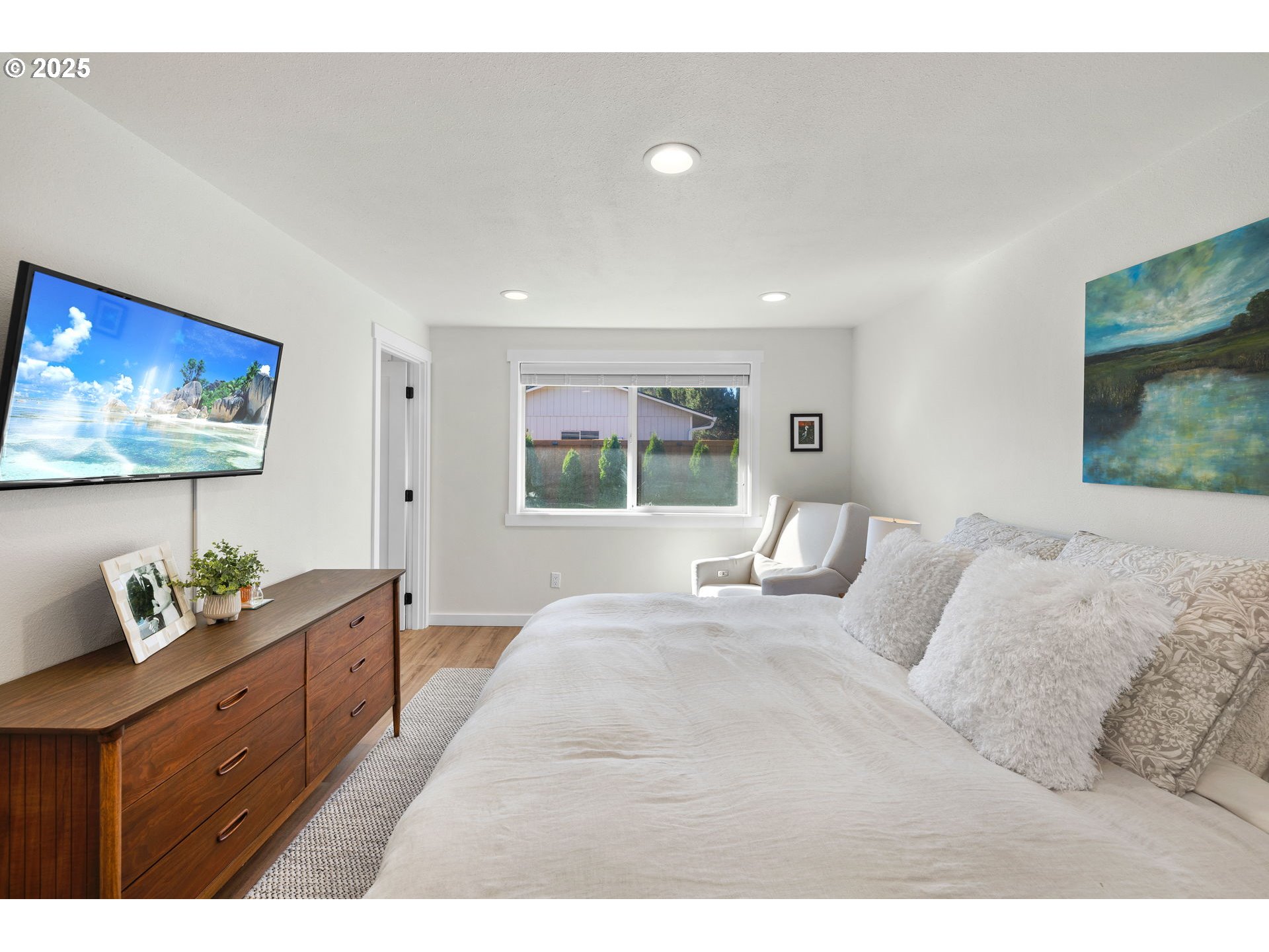 1905 Springbrook Way Newberg, OR 97132 - Photo 19 of 29 a bedroom with a bed and window