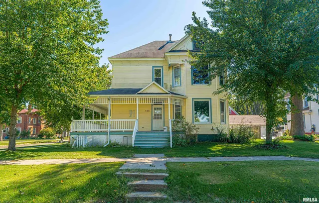 $189,900 | 330 Water Street, Lincoln, IL 62656