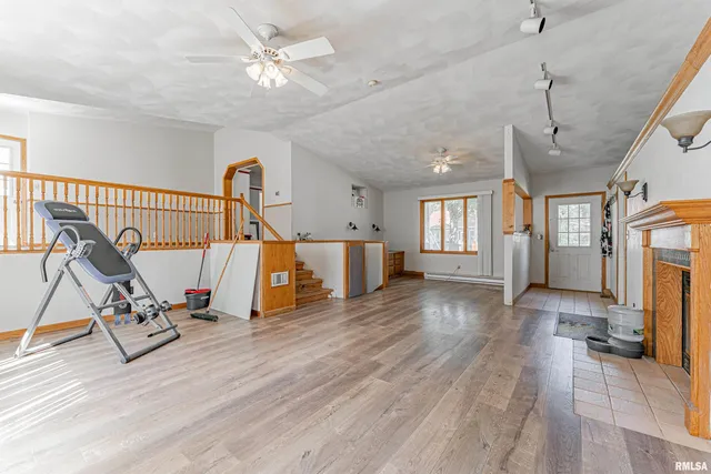 $189,900 | 330 Water Street, Lincoln, IL 62656