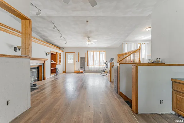 $189,900 | 330 Water Street, Lincoln, IL 62656