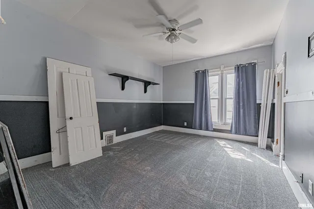 $189,900 | 330 Water Street, Lincoln, IL 62656