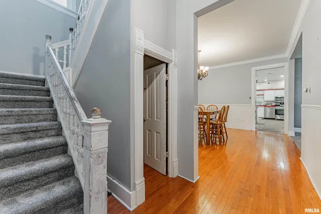 $189,900 | 330 Water Street, Lincoln, IL 62656