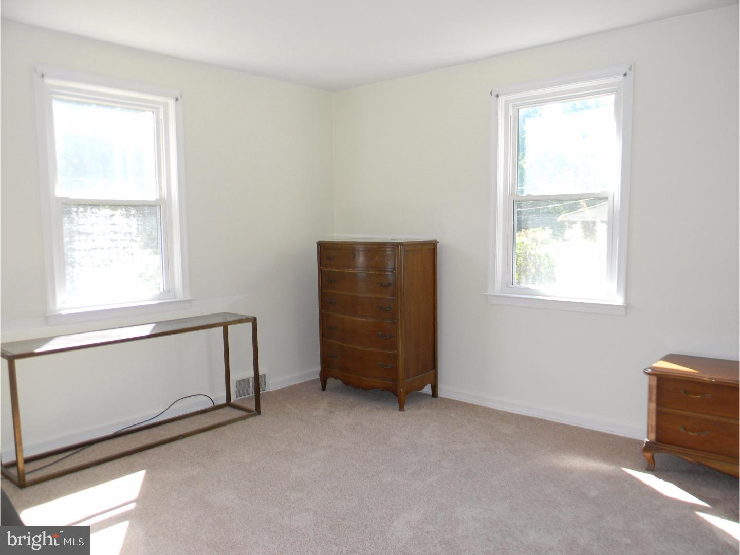 41 South Malin Road Broomall, PA 19008 - Photo 8 of 14 Gallery Image 8