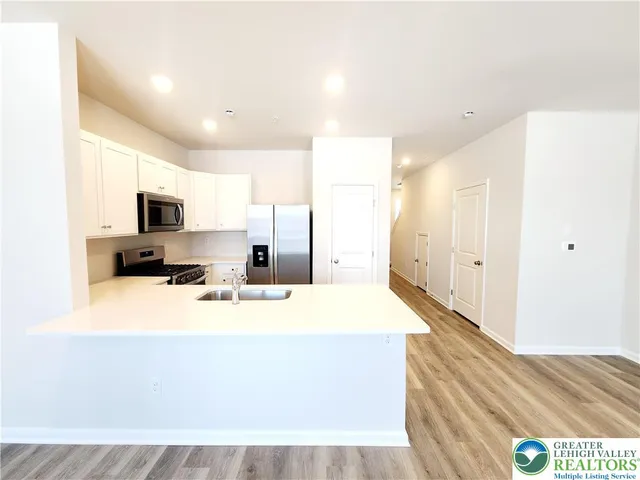 $2,450 | 1104 Martin Road, Breinigsville, PA 18031