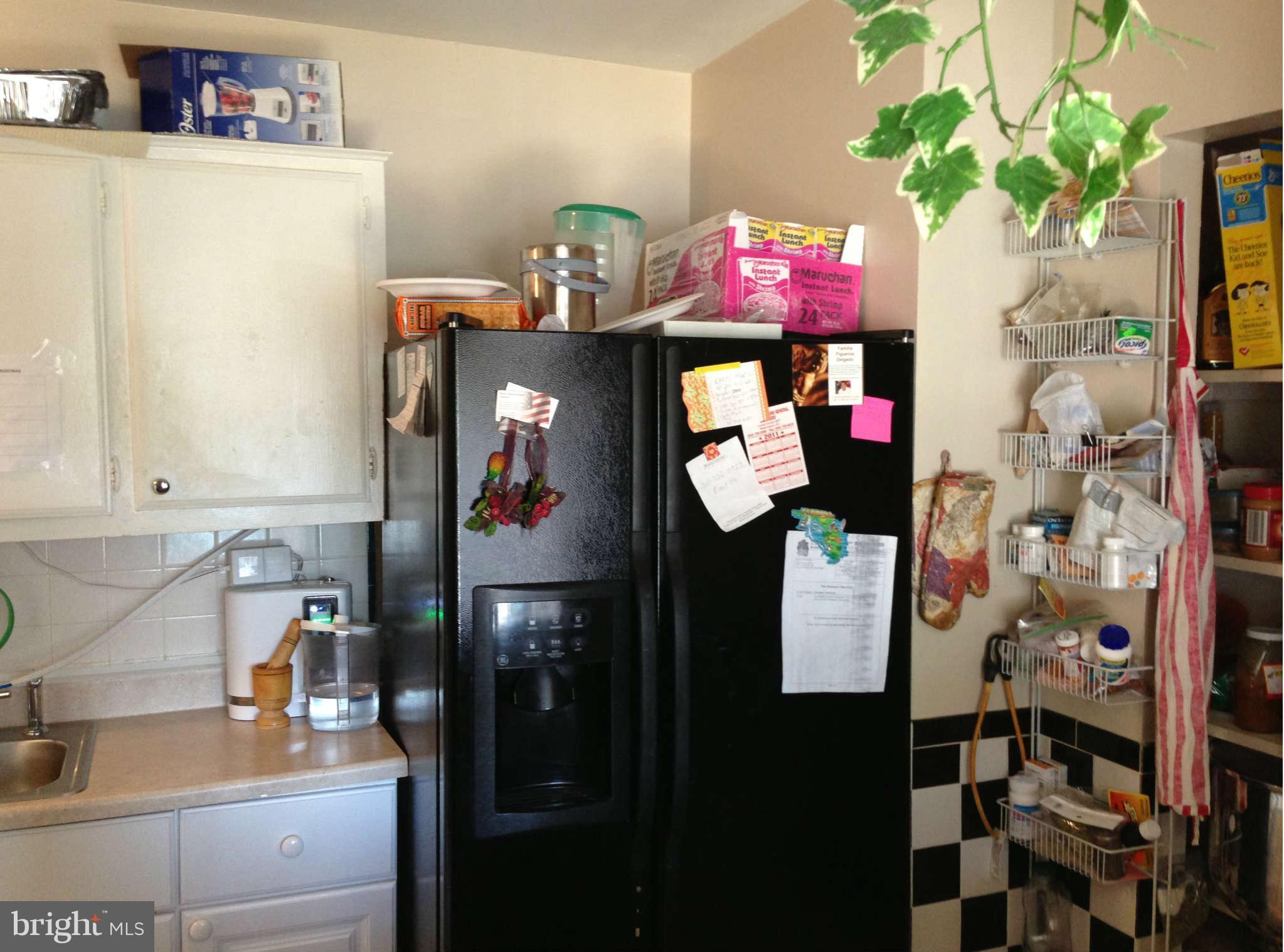 3844 Bel Pre Road, Unit 3153 Silver Spring, MD 20906 - Photo 11 of 25 Kitchen