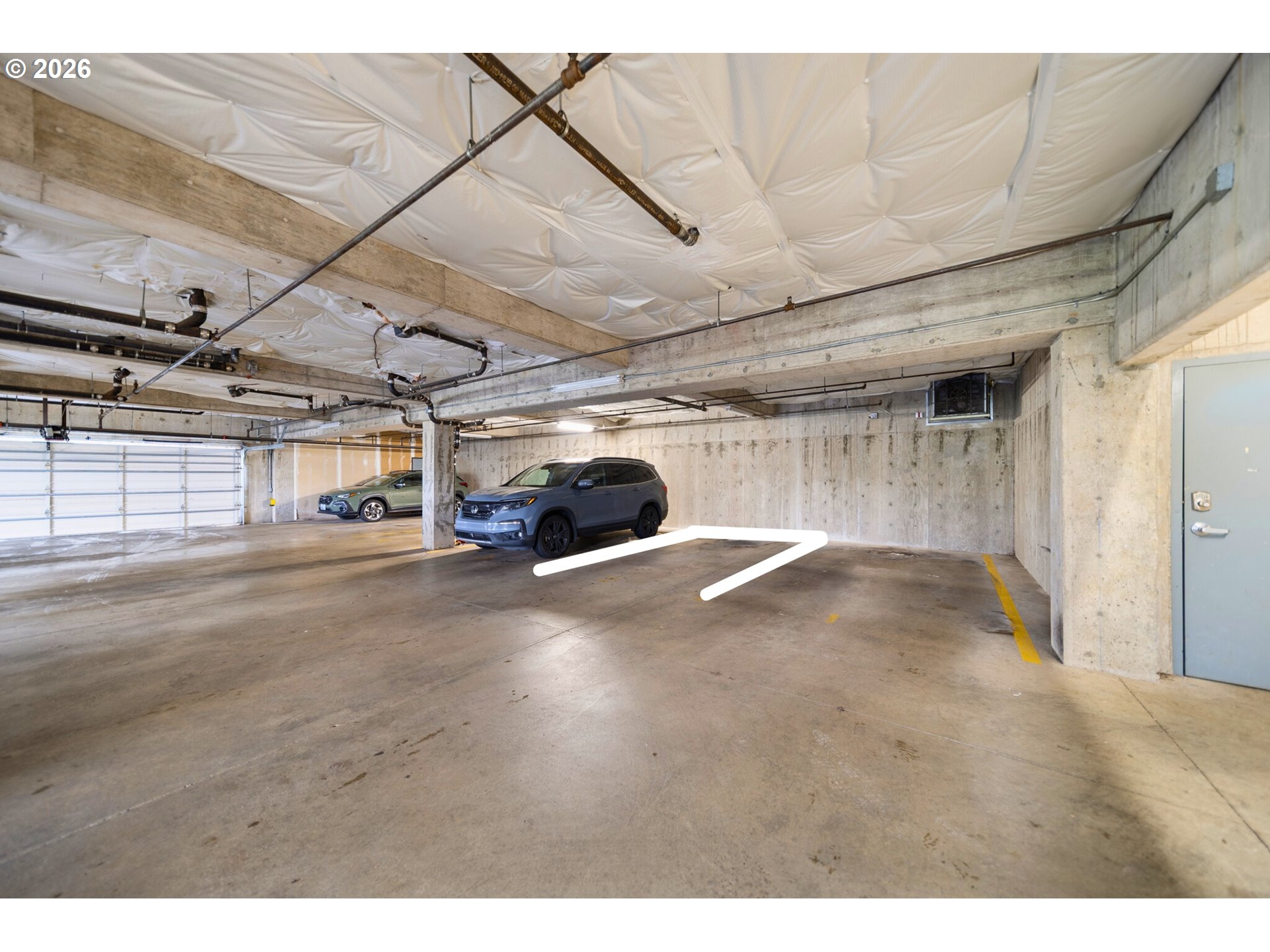 614 South Nevada Street, Unit B Portland, OR 97219 - Photo 28 of 29 a view of parking area