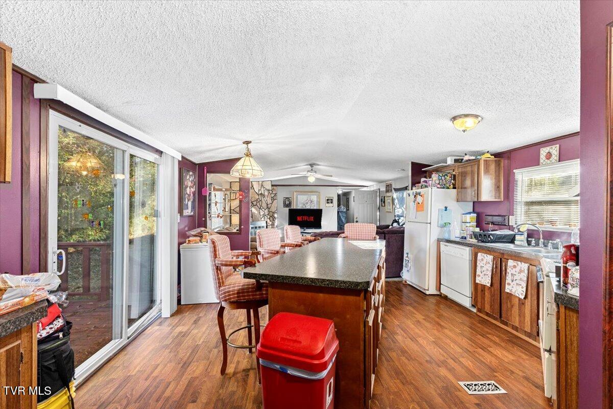 1104 Rittertown Road Hampton, TN 37658 - Photo 23 of 34 12-128A6634