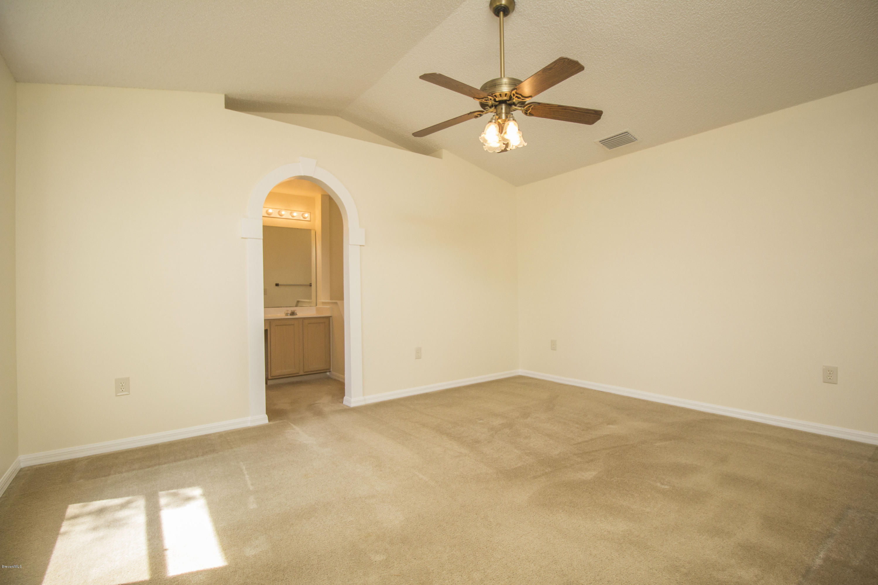 2355 Shady Oak Road Melbourne, FL 32935 - Photo 10 of 25 IMG_1247