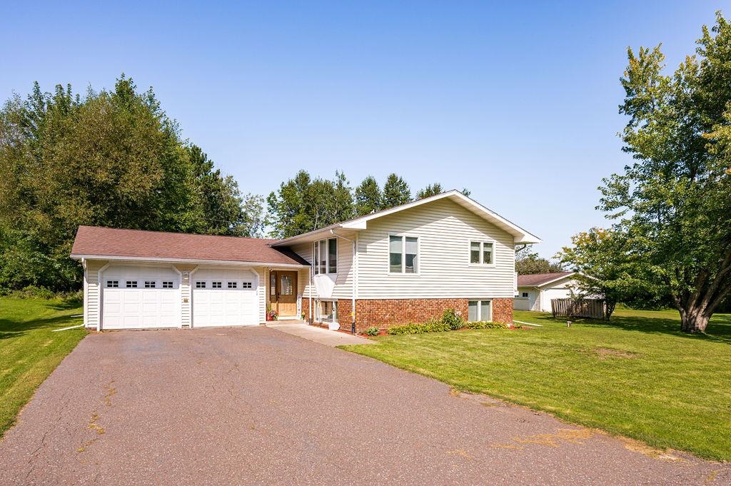 5 Ridge Road Esko, MN 55733 - Photo 1 of 30