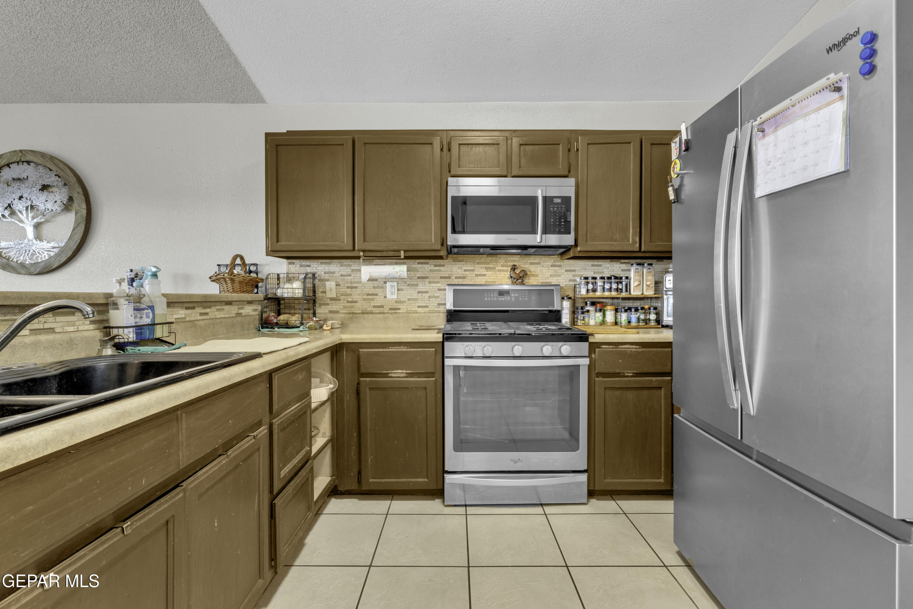 11701 Flor Del Rio Street Socorro, TX 79927 - Photo 19 of 50 8 (4)