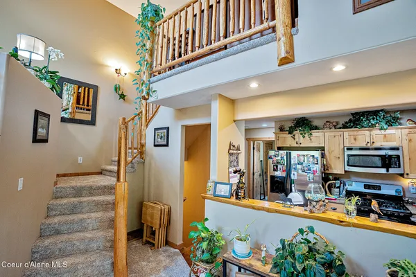 $355,500 | 1 Elsie Peak Court, Unit B1 BLDG B, Pinehurst, ID 83850