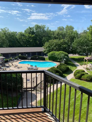 $89,000 | 10113 West 34th Street, Unit 335, Minnetonka, MN 55305