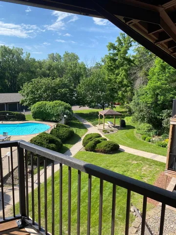 $89,000 | 10113 West 34th Street, Unit 335, Hopkins, MN 55305