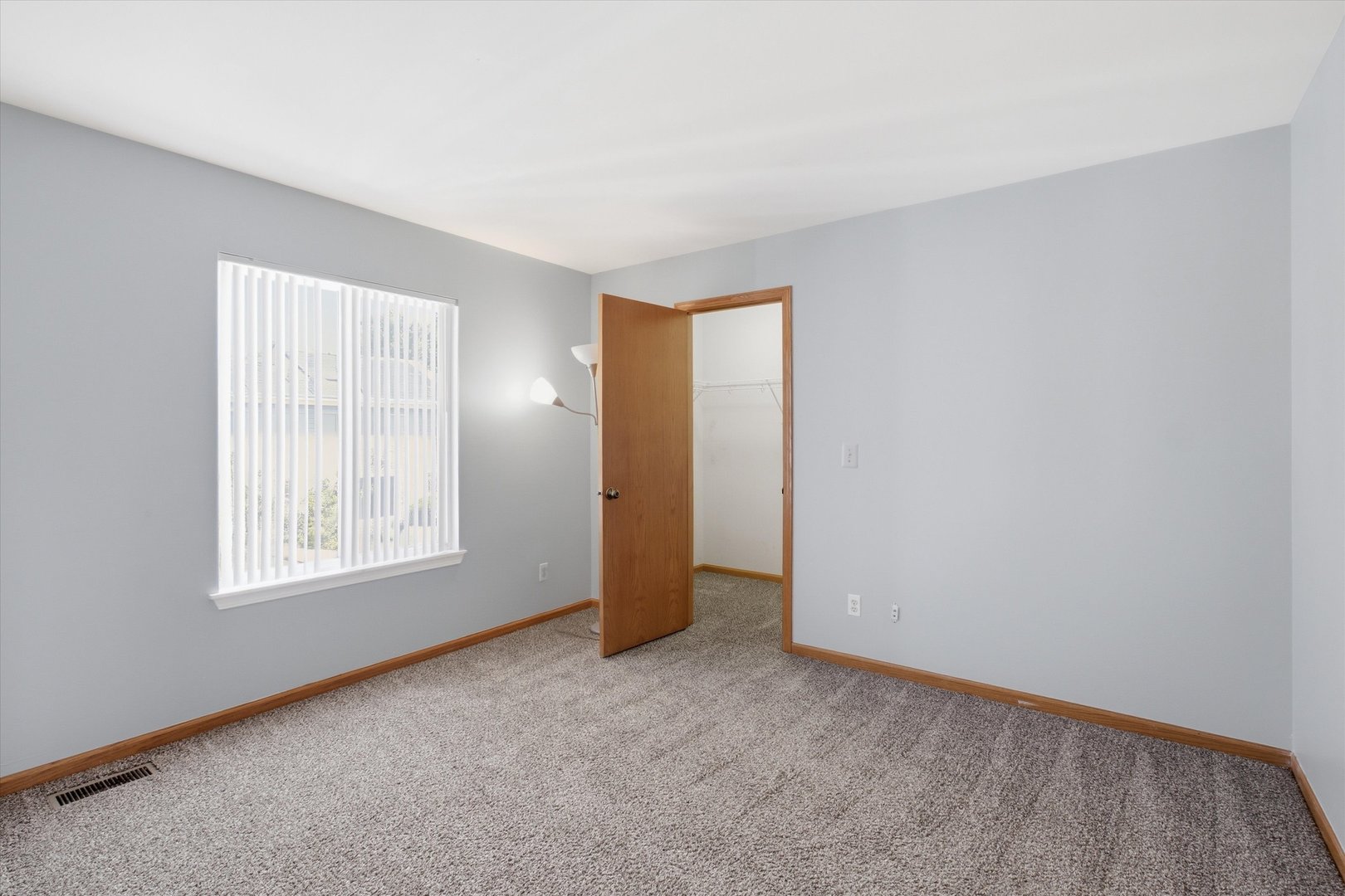 1986 Wedgewood Circle Romeoville, IL 60446 - Photo 31 of 47