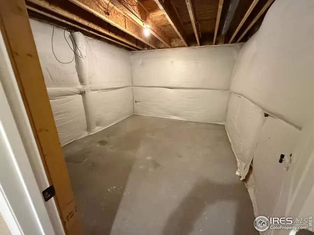 a view of utility room