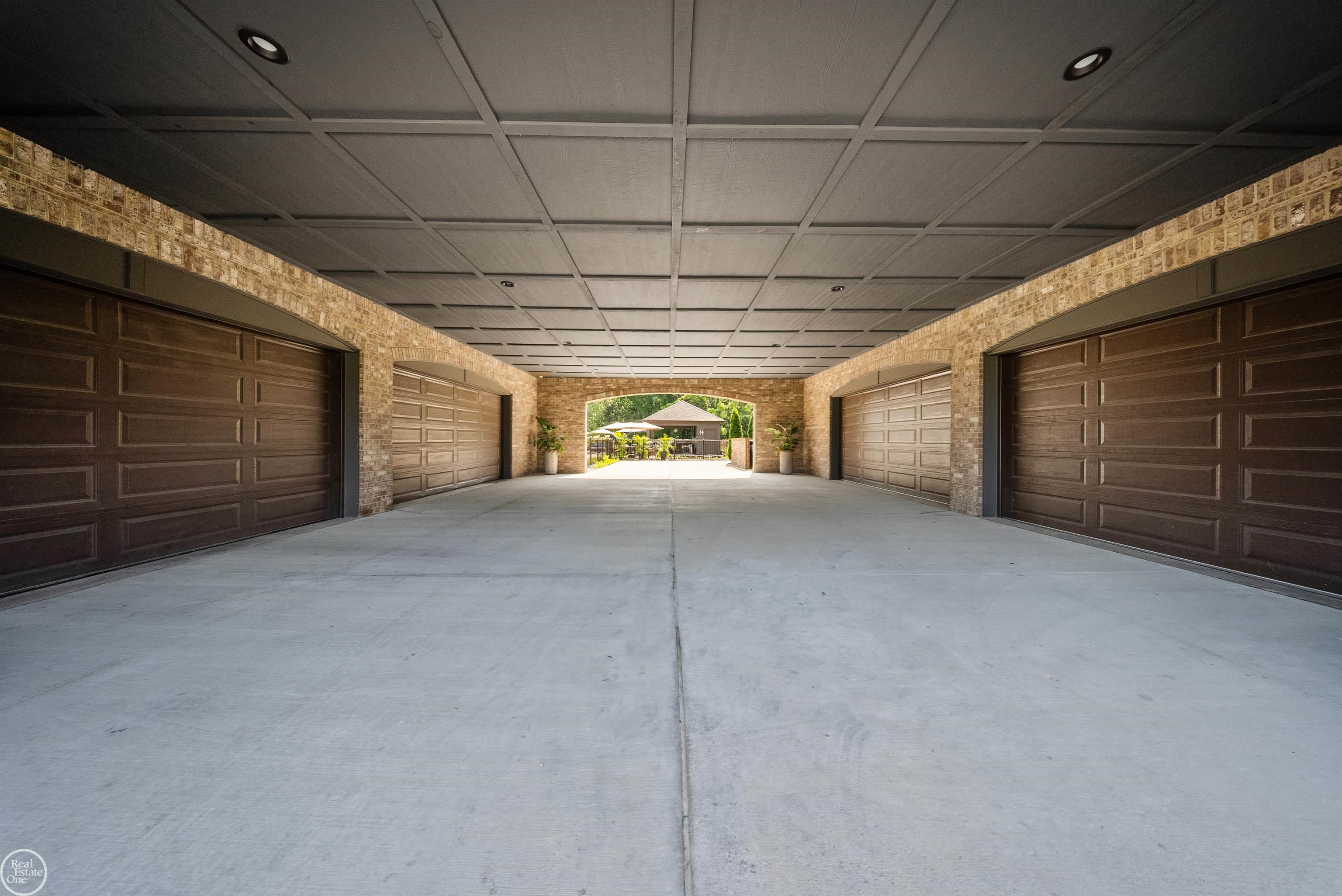5201 Orchard Ridge Court, Unit #4 Rochester, MI 48306 - Photo 89 of 97