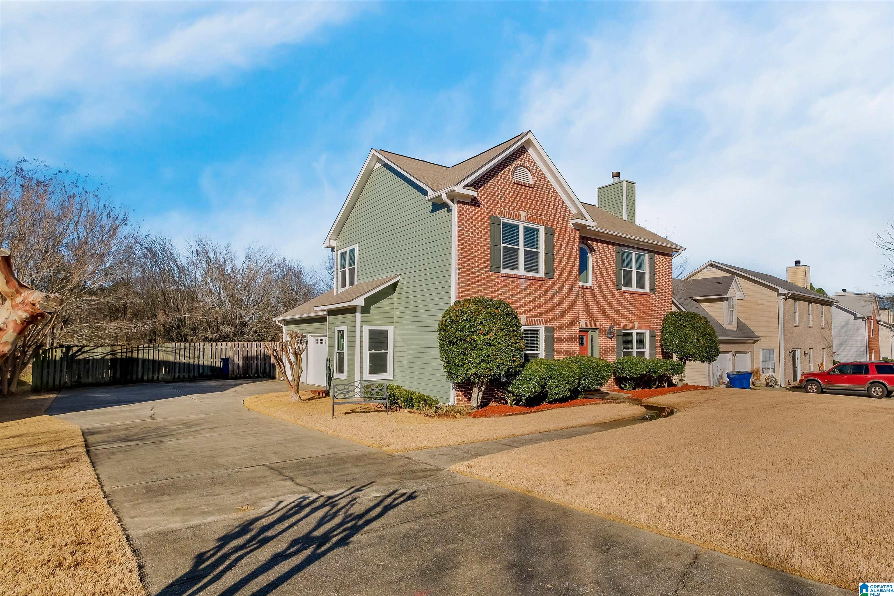 81 Winterhaven Drive Alabaster, AL 35007 - Photo 2 of 41