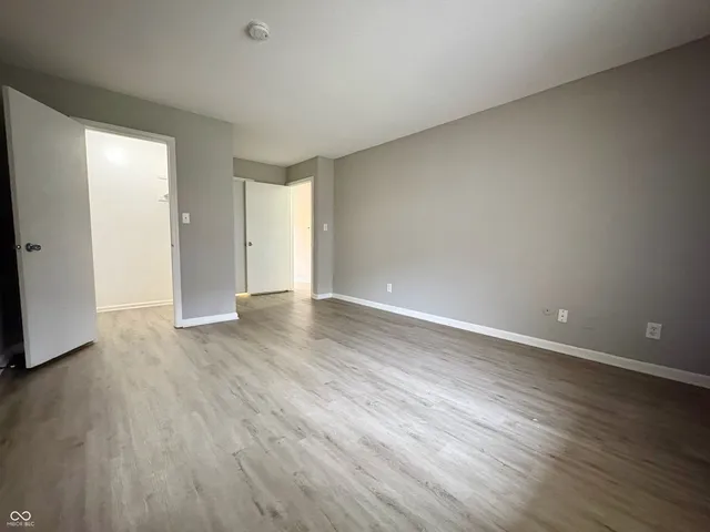 $199,900 | 586 Hunters Drive, Unit B, Carmel, IN 46032