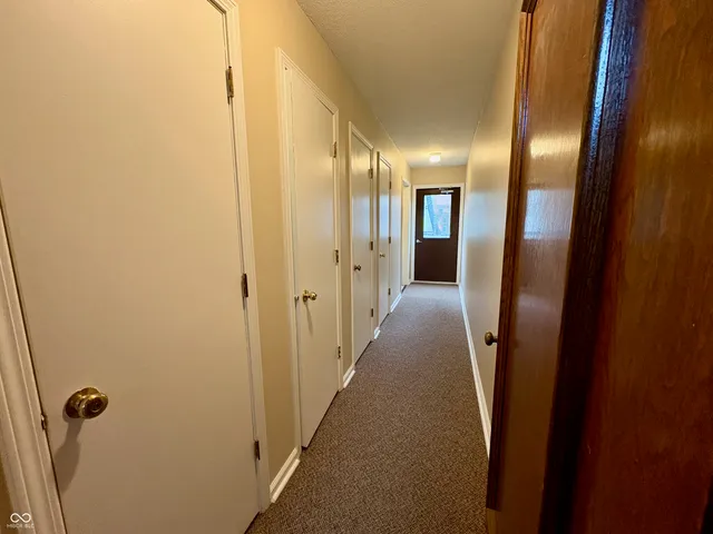 $199,900 | 586 Hunters Drive, Unit B, Carmel, IN 46032